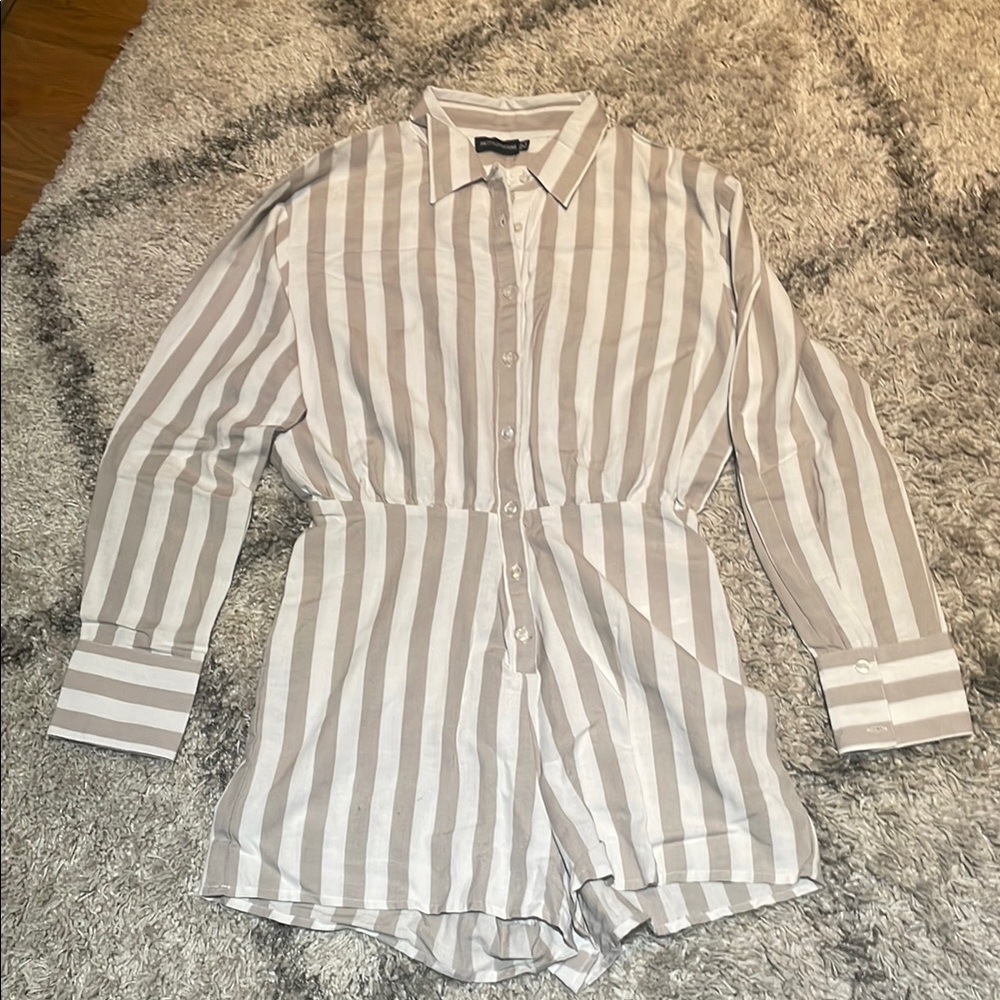 PrettyLittleThing romper / size 6